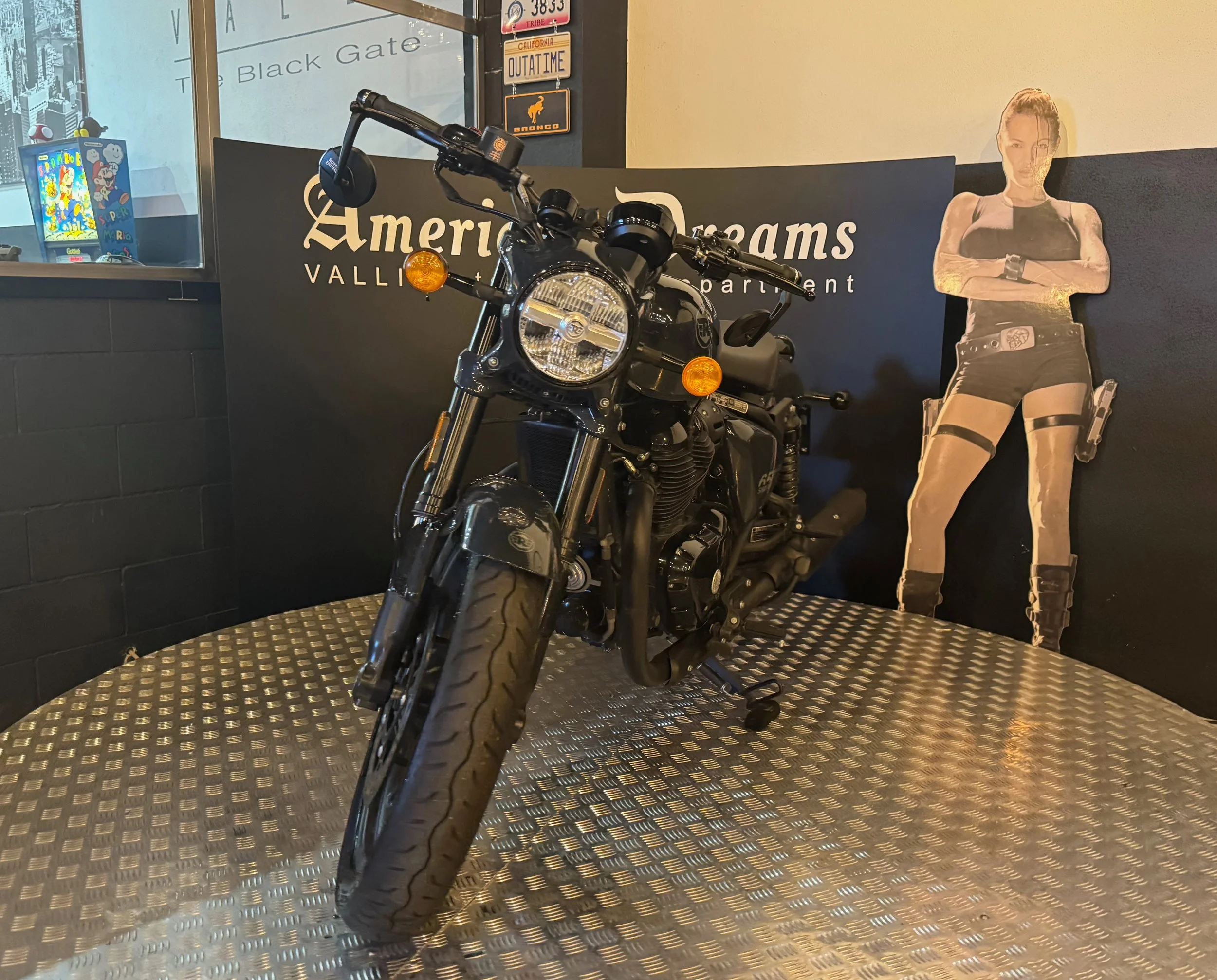 08 2024 Royal Enfield Twin 650 Shotgun.jpeg