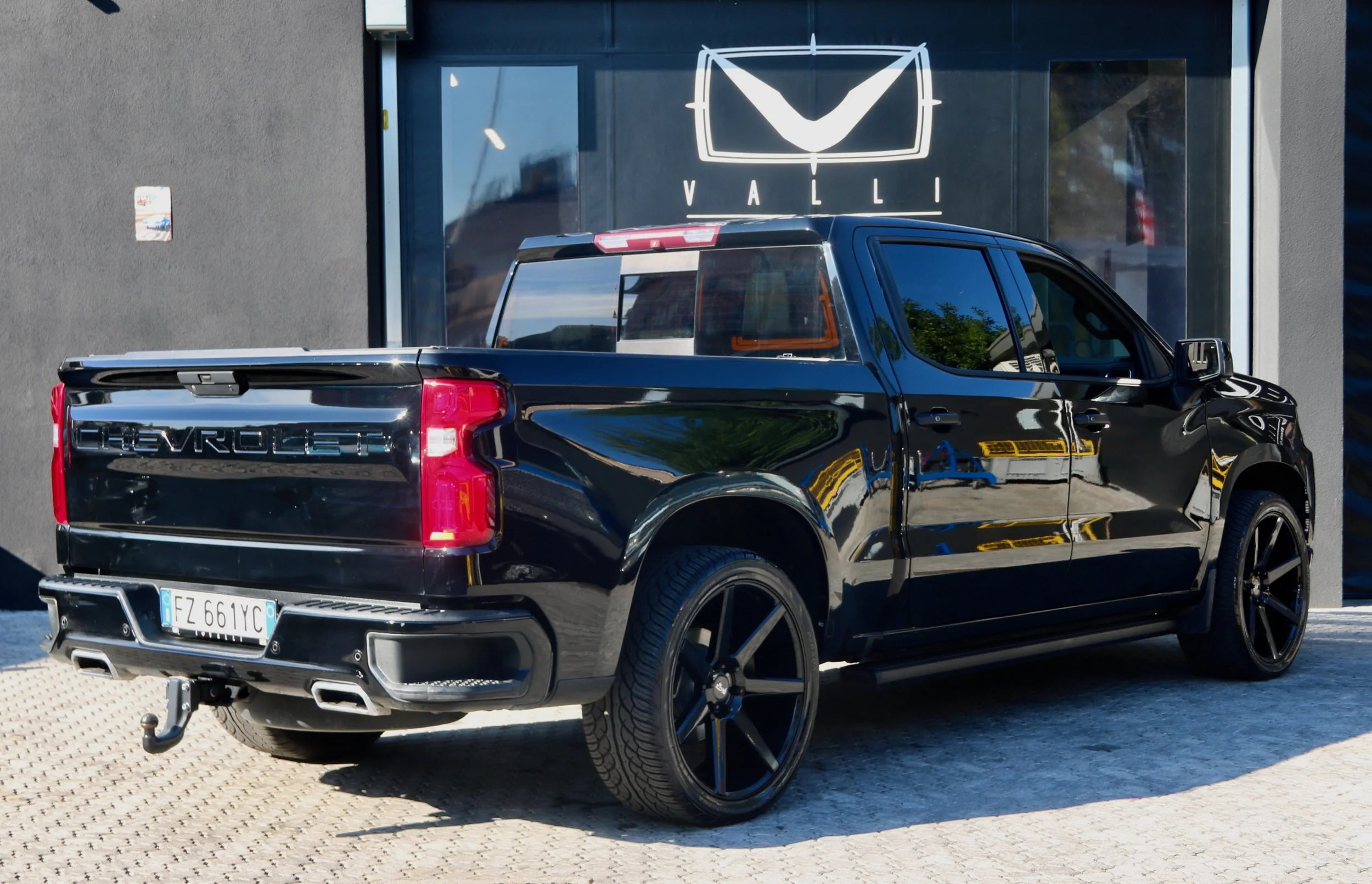 04 2019 Chevrolet Silverado High Country 6.2L Vallizzato Total Black.jpeg