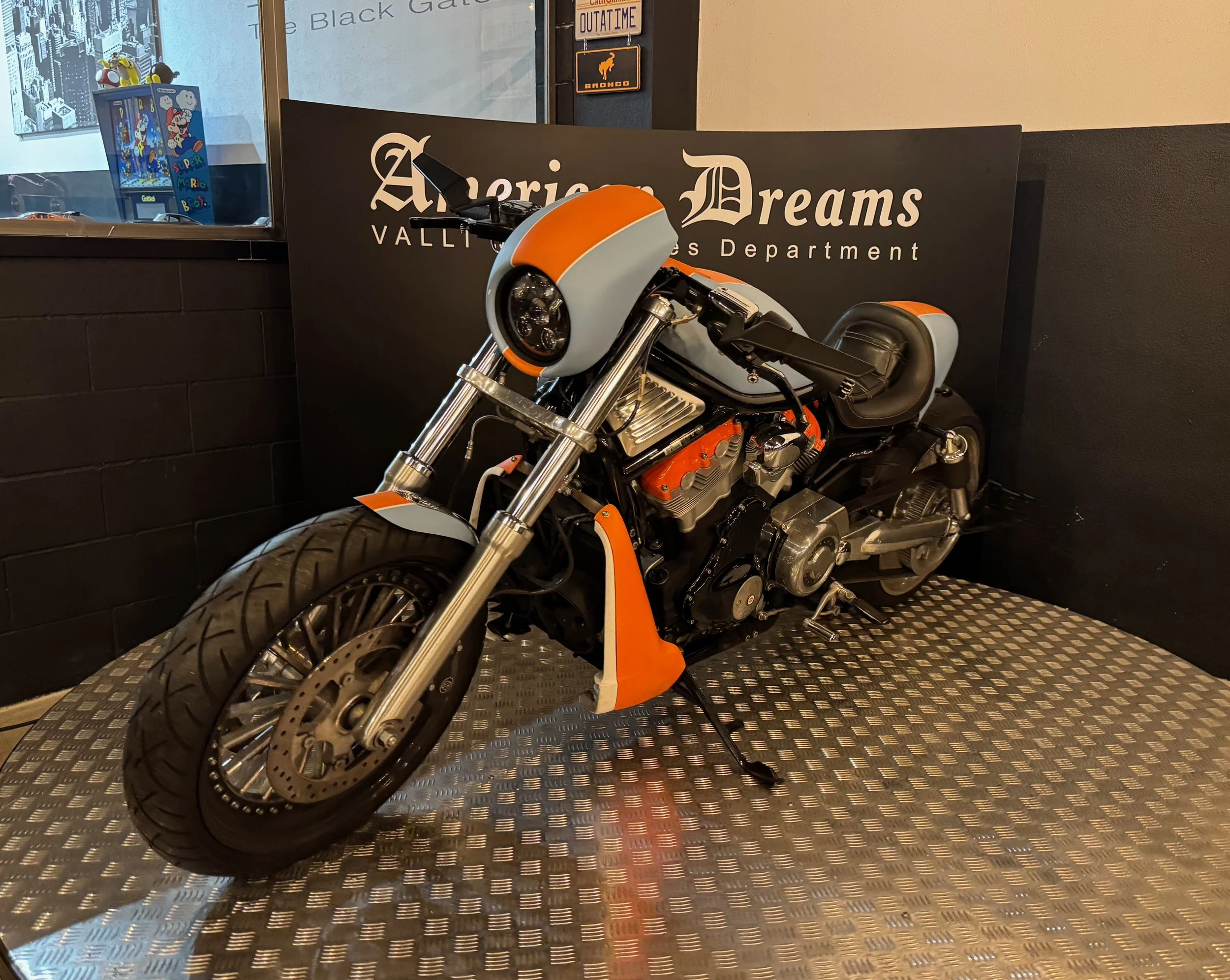 14 2005 HD V-Rod Proto-Gulf.jpeg