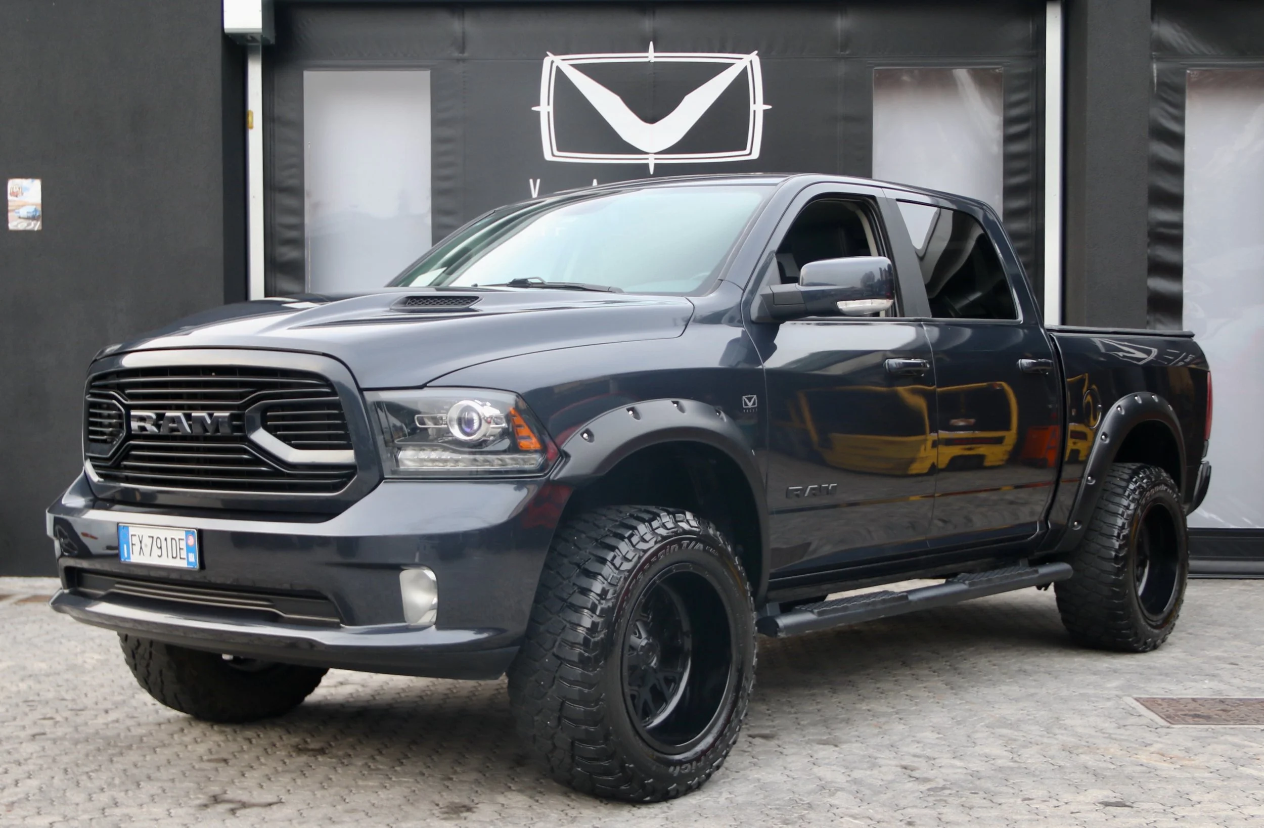 01 2019 Dodge Ram DS R-T (3) Giuseppe Di Luca - Barabba.jpeg