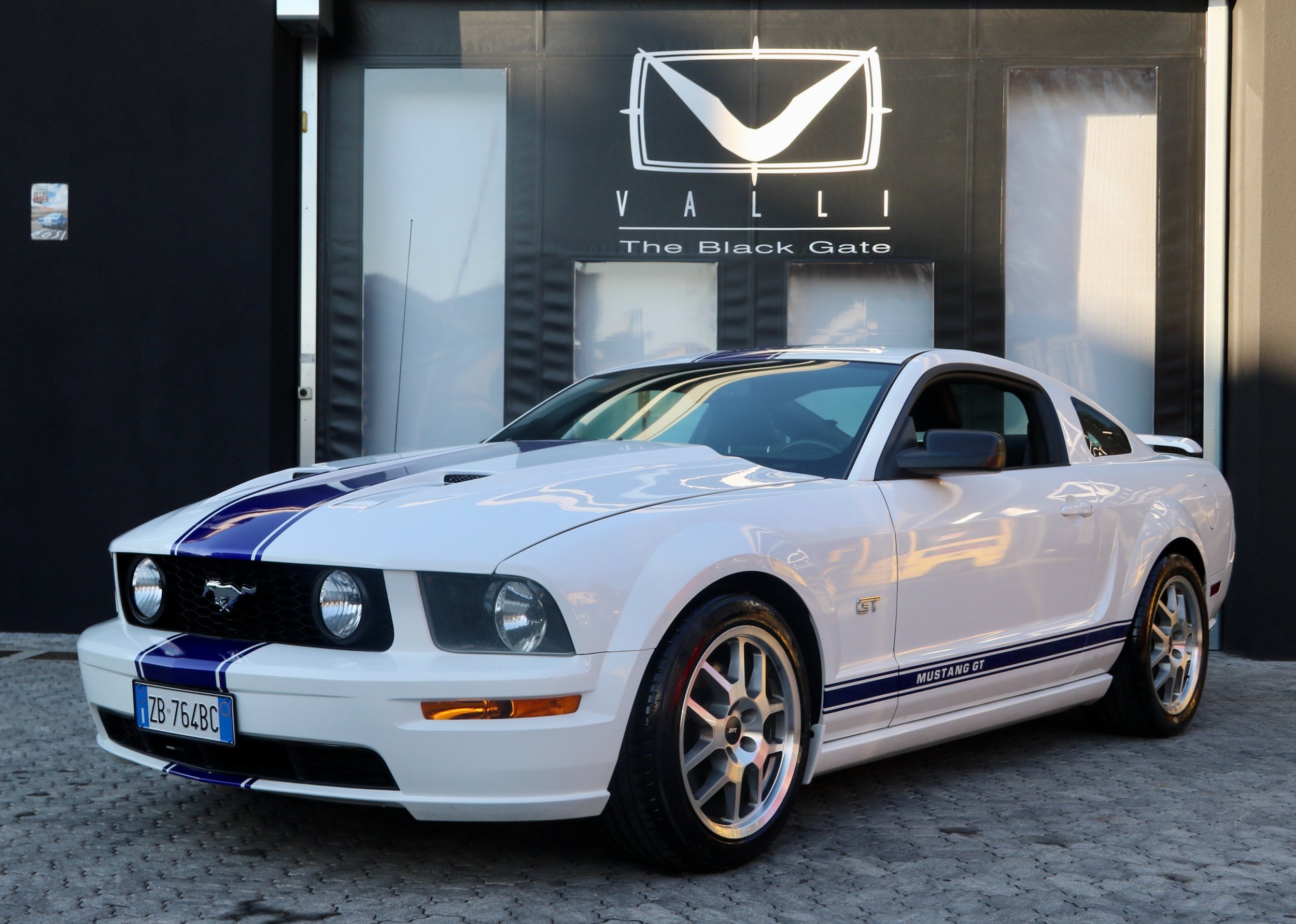 07 2007 Mustang GT 4.6L V8 Fastback (3) VALLI The Black Gate.jpeg