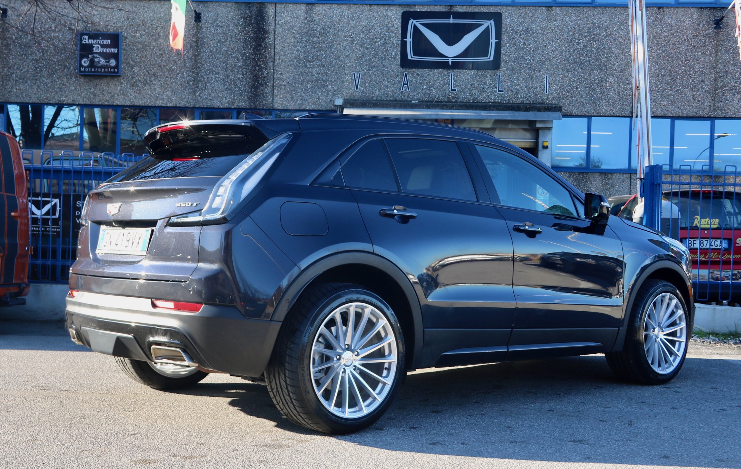 07 2023 Cadillac XT4 350T della Family.jpeg