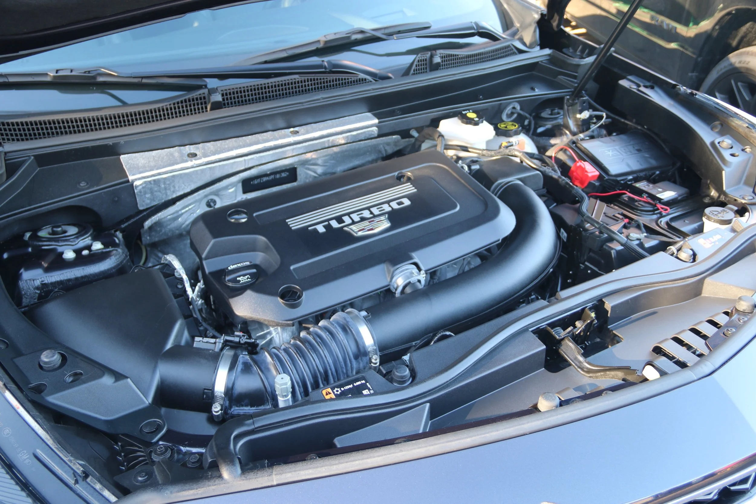 15 2023 Cadillac XT4 350T della Family.jpeg