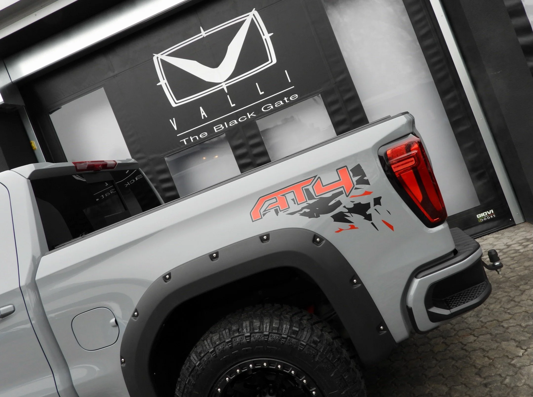 09 2025 GMC Sierra AT4 Thunderstorm Gray VALLIzzato (2).jpeg