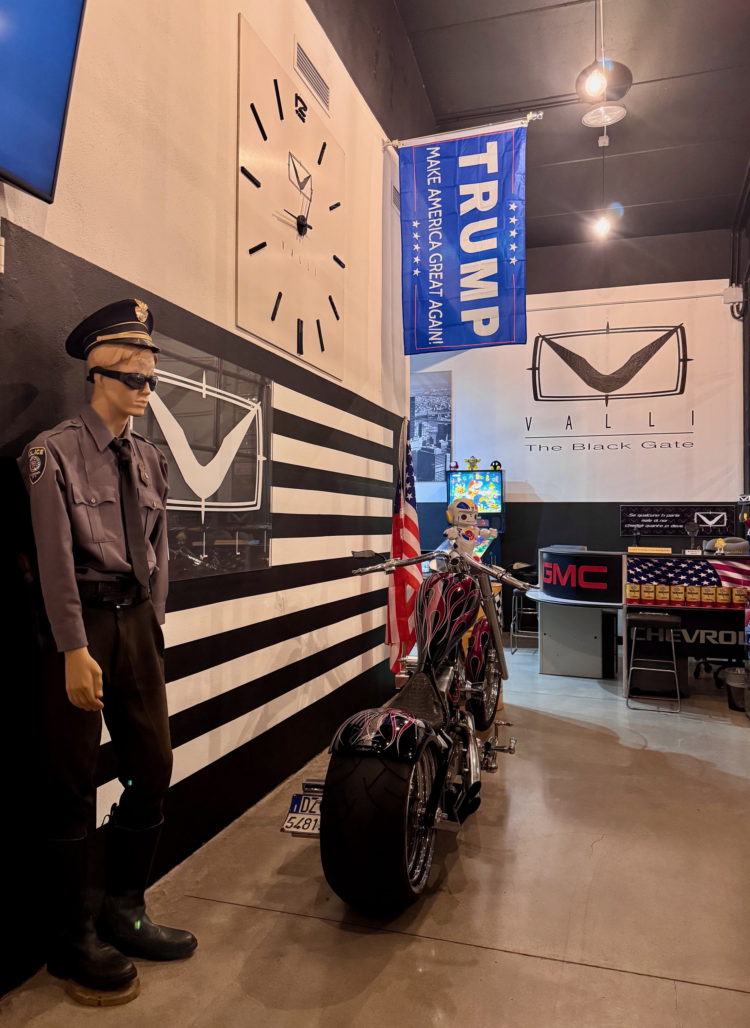 003A VALLI - The Black Gate- selezione.jpeg