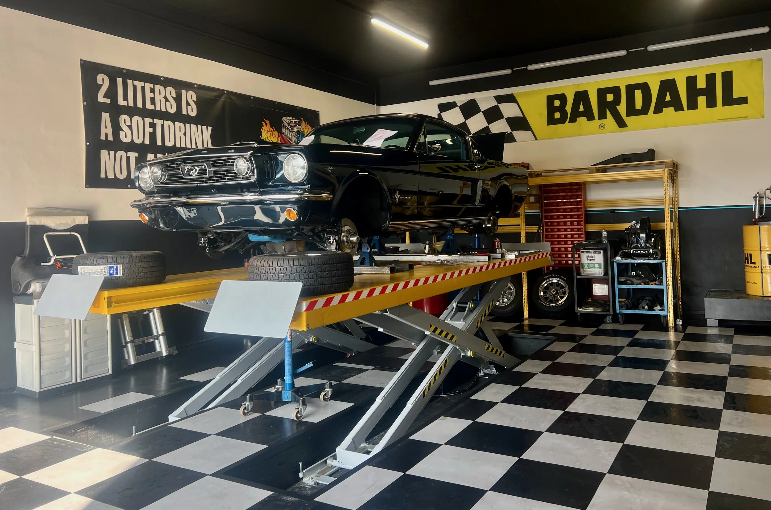 012 VALLI - The Black Gate- selezione.jpeg