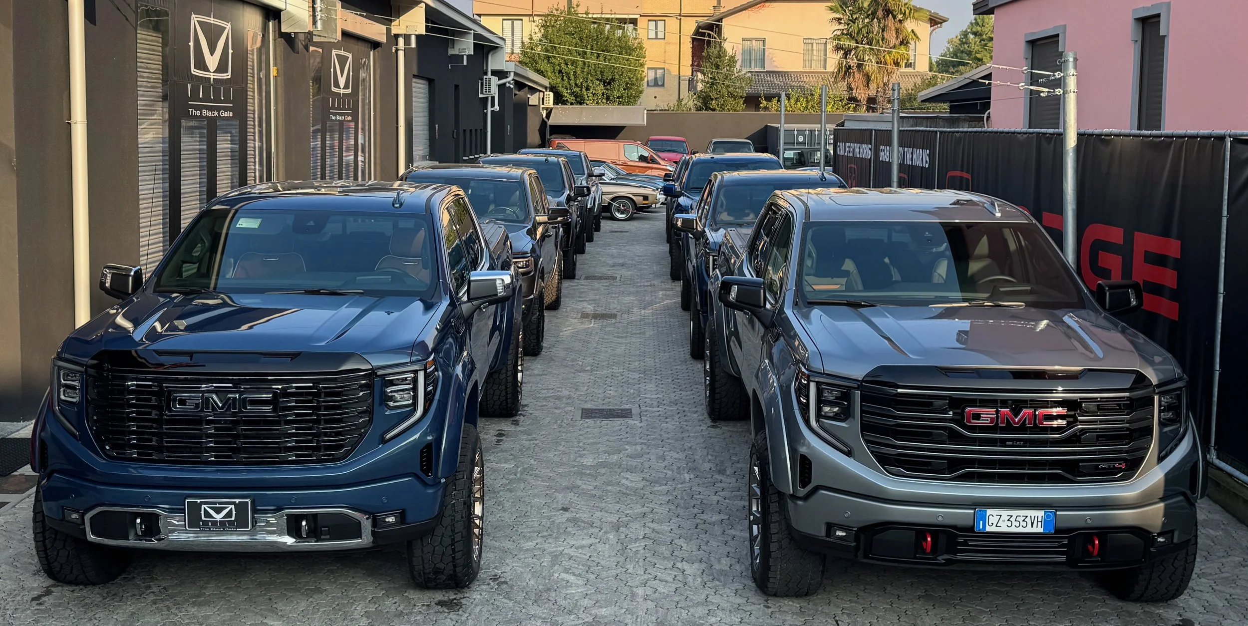 015A VALLI - The Black Gate- selezione.jpeg