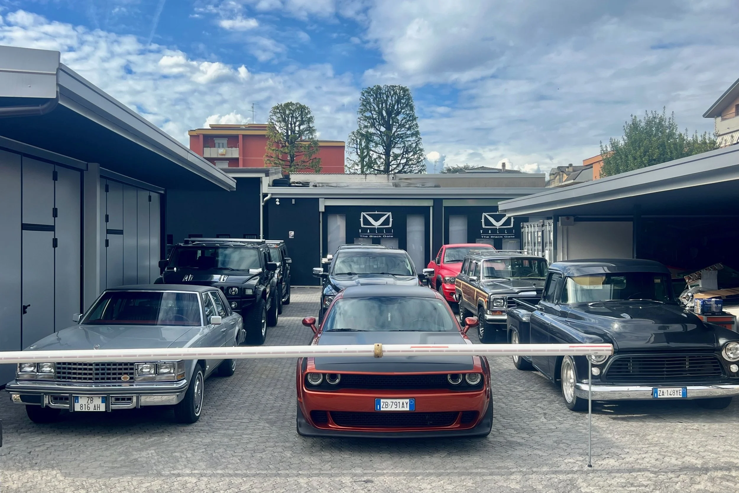 016 VALLI - The Black Gate- selezione.jpeg