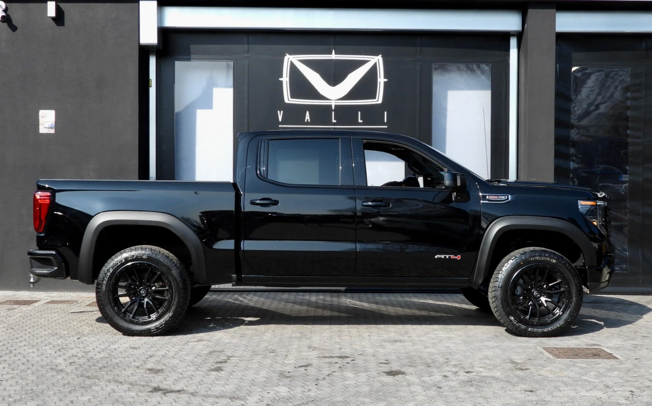 04 2026 GMC Sierra AT4 Onyx Black VALLIzzato.jpeg