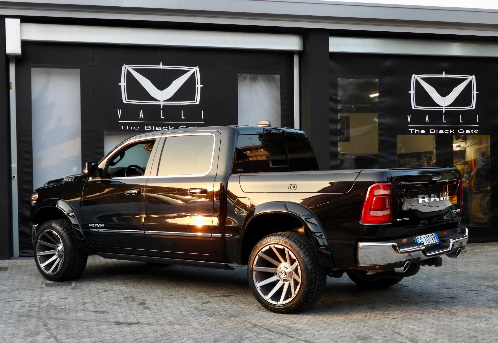 08 2022 Dodge Ram DT Limited Ferdinando Vimercati - VALLI - The Black Gate VALLIzzato - Fuel Contra.jpeg