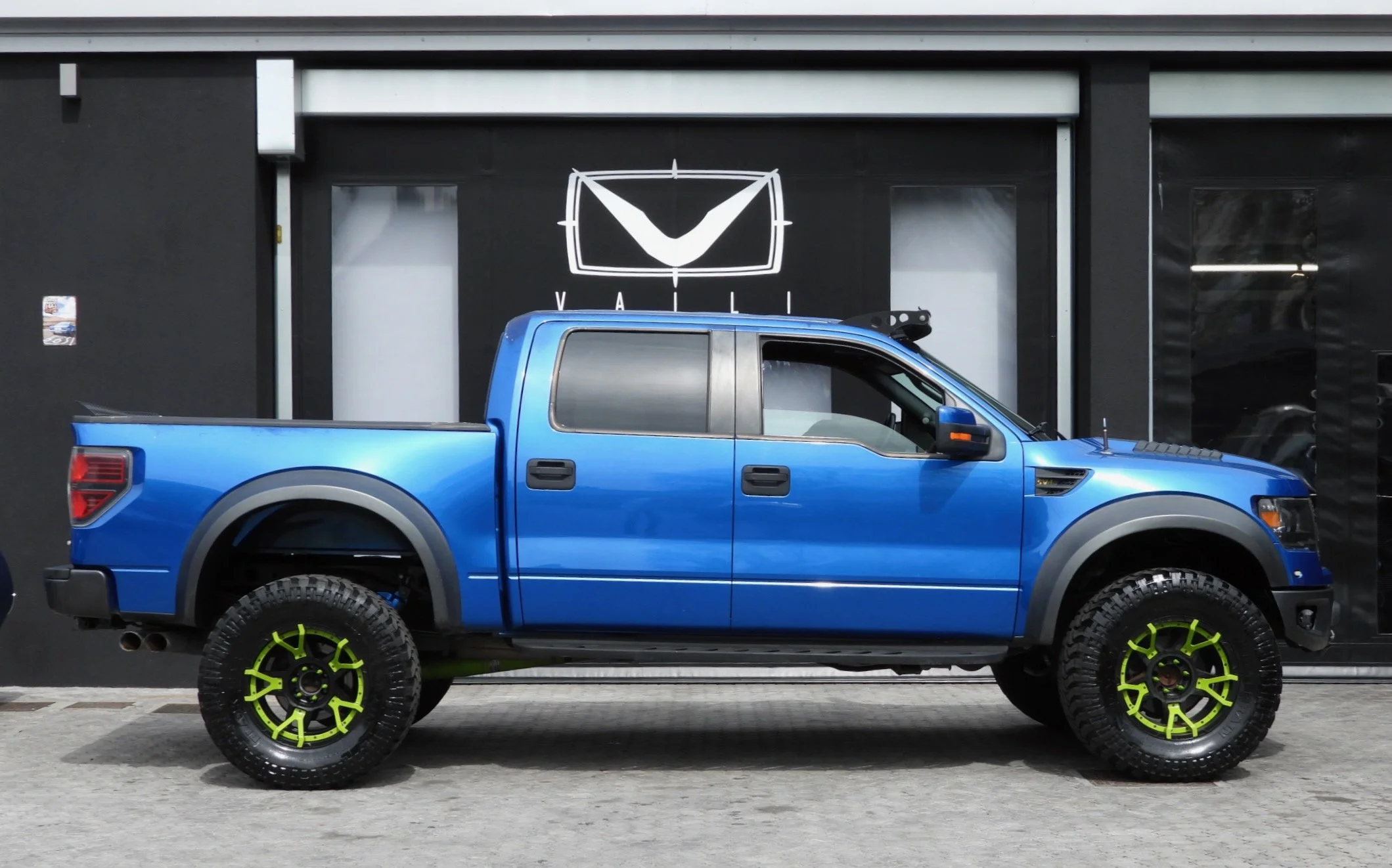 04 2016 Ford F150 Raptor 6.2L V8 Benny Passuello - VALLI - The Black Gate.jpeg