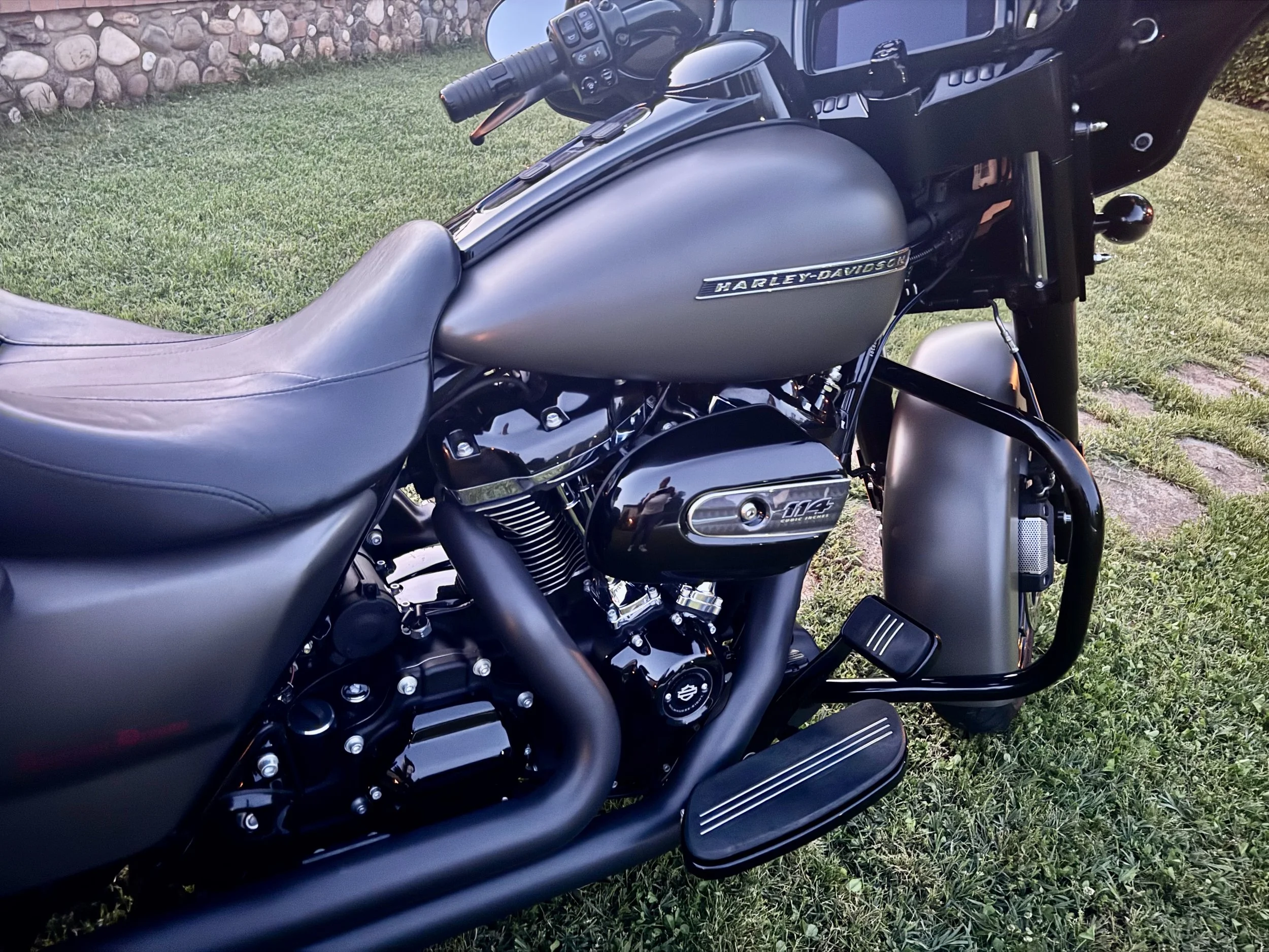 10 2019 HD FLHXS Street Glide 114 Denim Gray.jpeg
