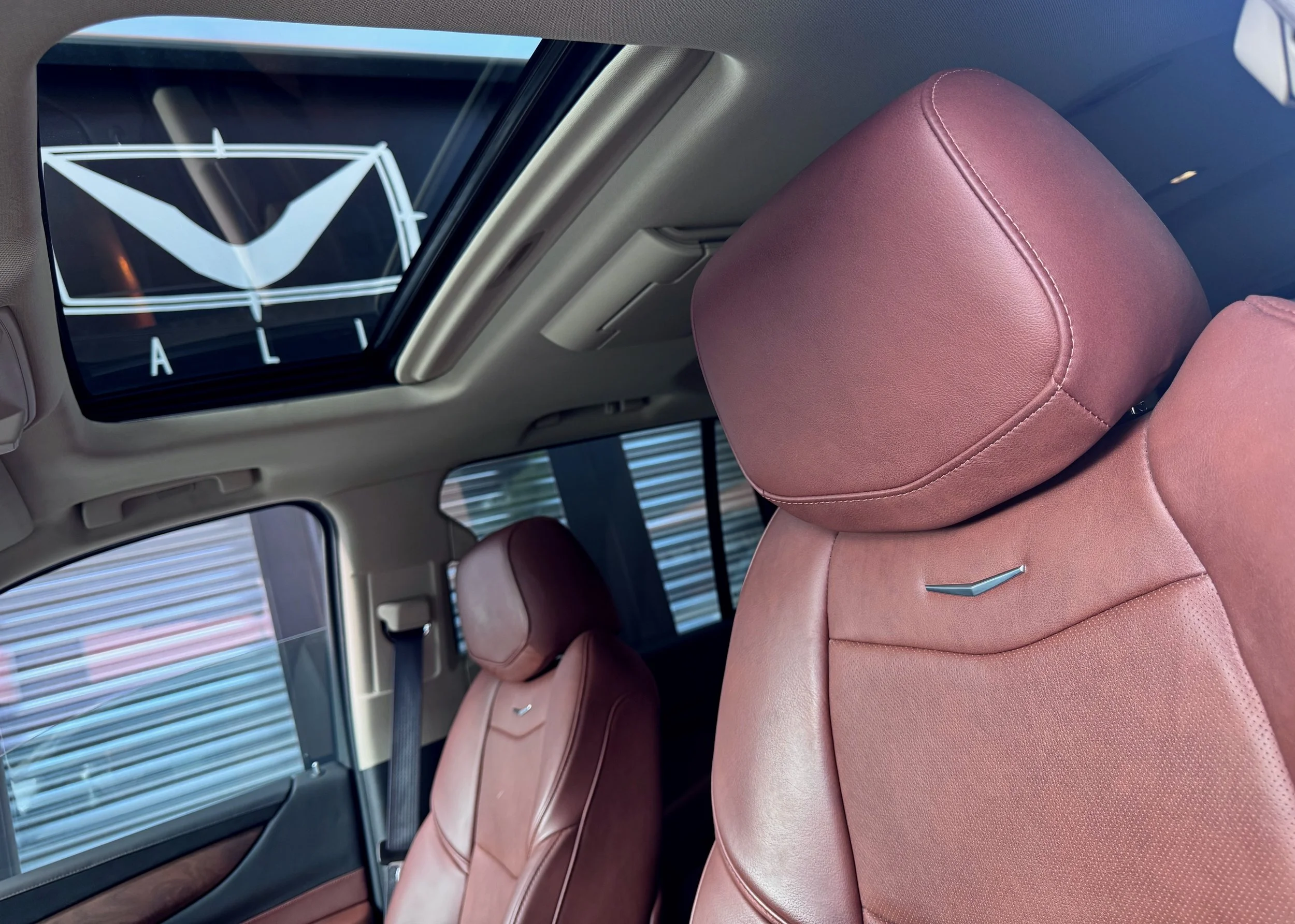 11 2018 Cadillac Escalade Platinun SUV Crystal White M.Y. 2016.jpeg