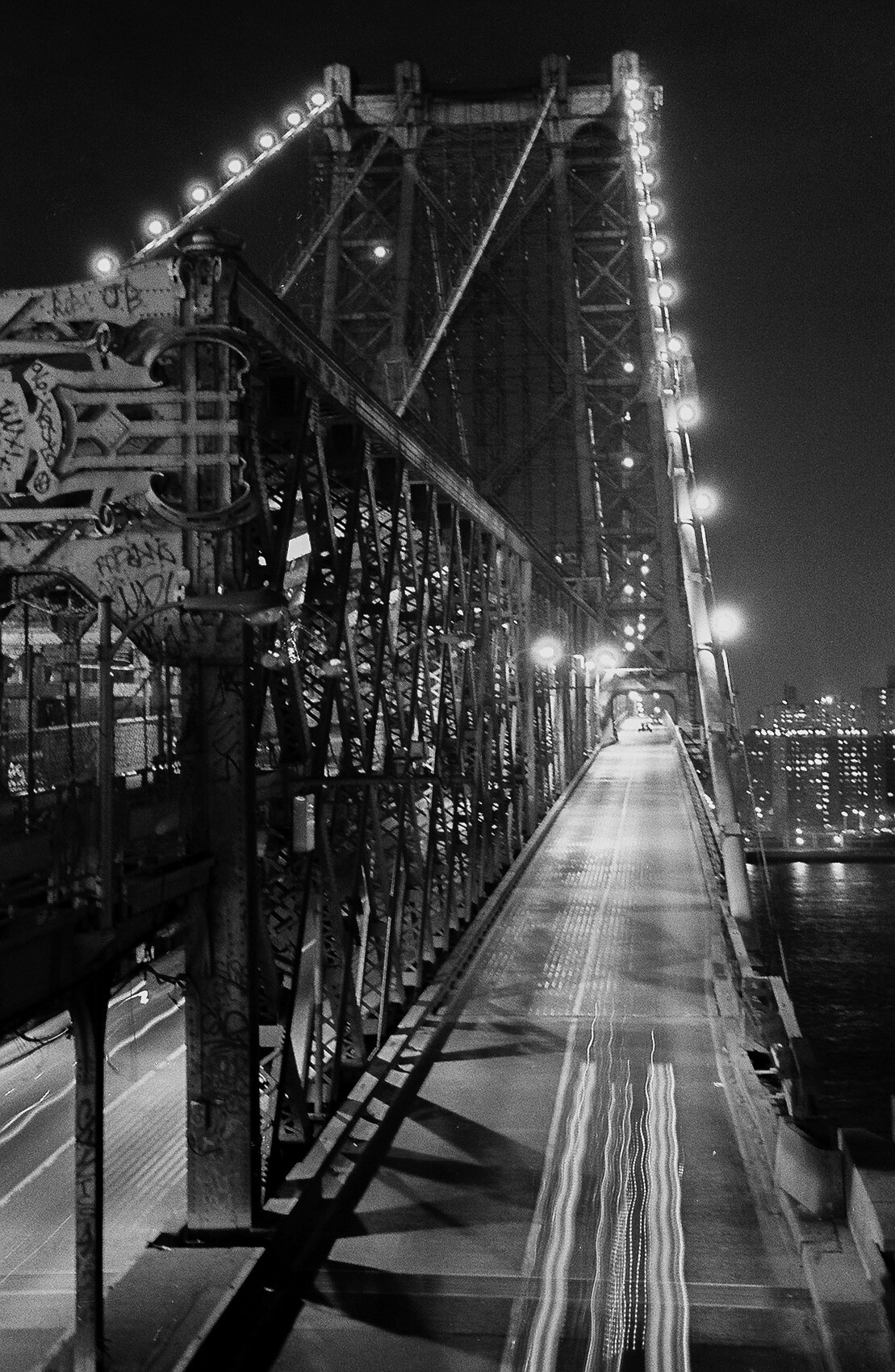 Williamsburg Bridge at Night 