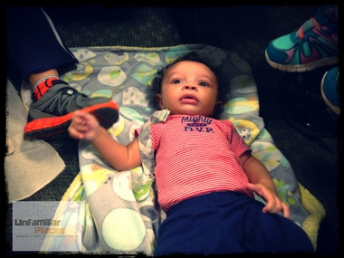 &nbsp; &nbsp; &nbsp; &nbsp; &nbsp; &nbsp; &nbsp; &nbsp; &nbsp; &nbsp; &nbsp; &nbsp; &nbsp; &nbsp; Hanging out in the airport