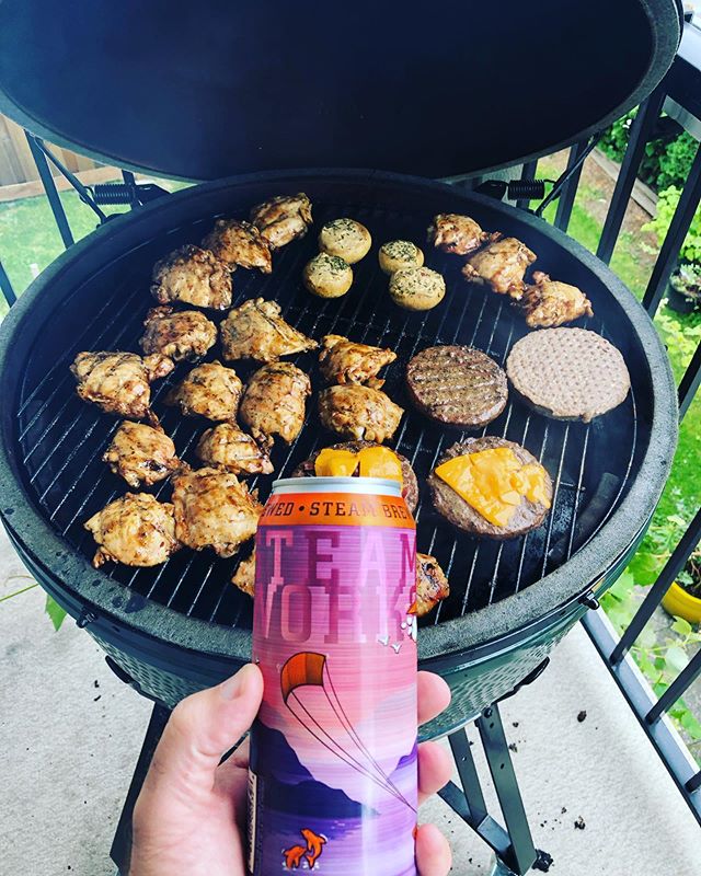 Beer and BBQ kind of afternoon. My Instagram channel is returning to me holding stuff, enjoy.
#biggreenegglife #bge #biggreeneggca #biggreenegg