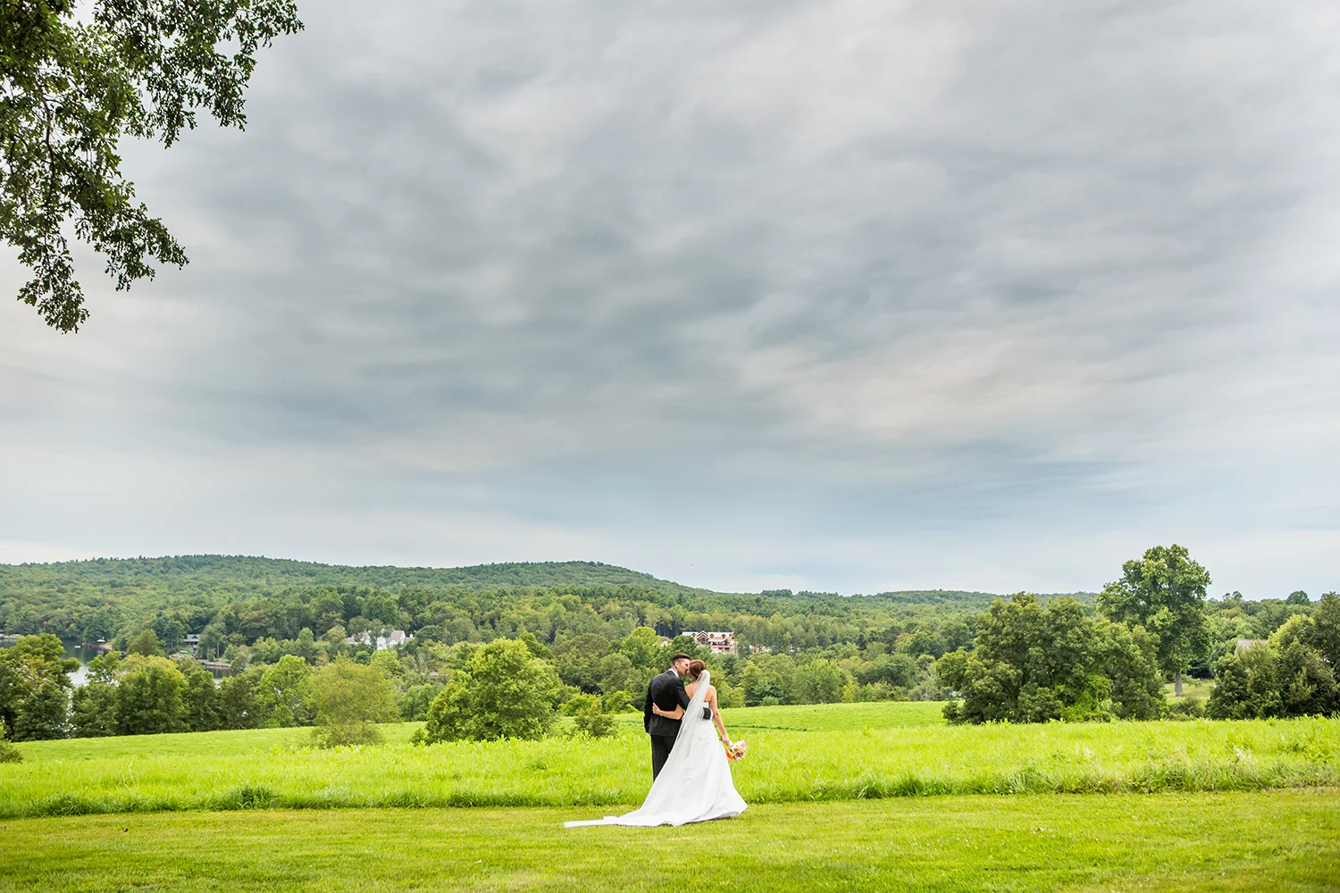 FourteenForty-DaveRobbins-Connecticut-TranquillityFarm-Wedding-22.jpg