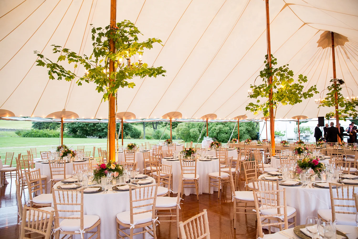 FourteenForty-DaveRobbins-Connecticut-TranquillityFarm-Wedding-26.jpg