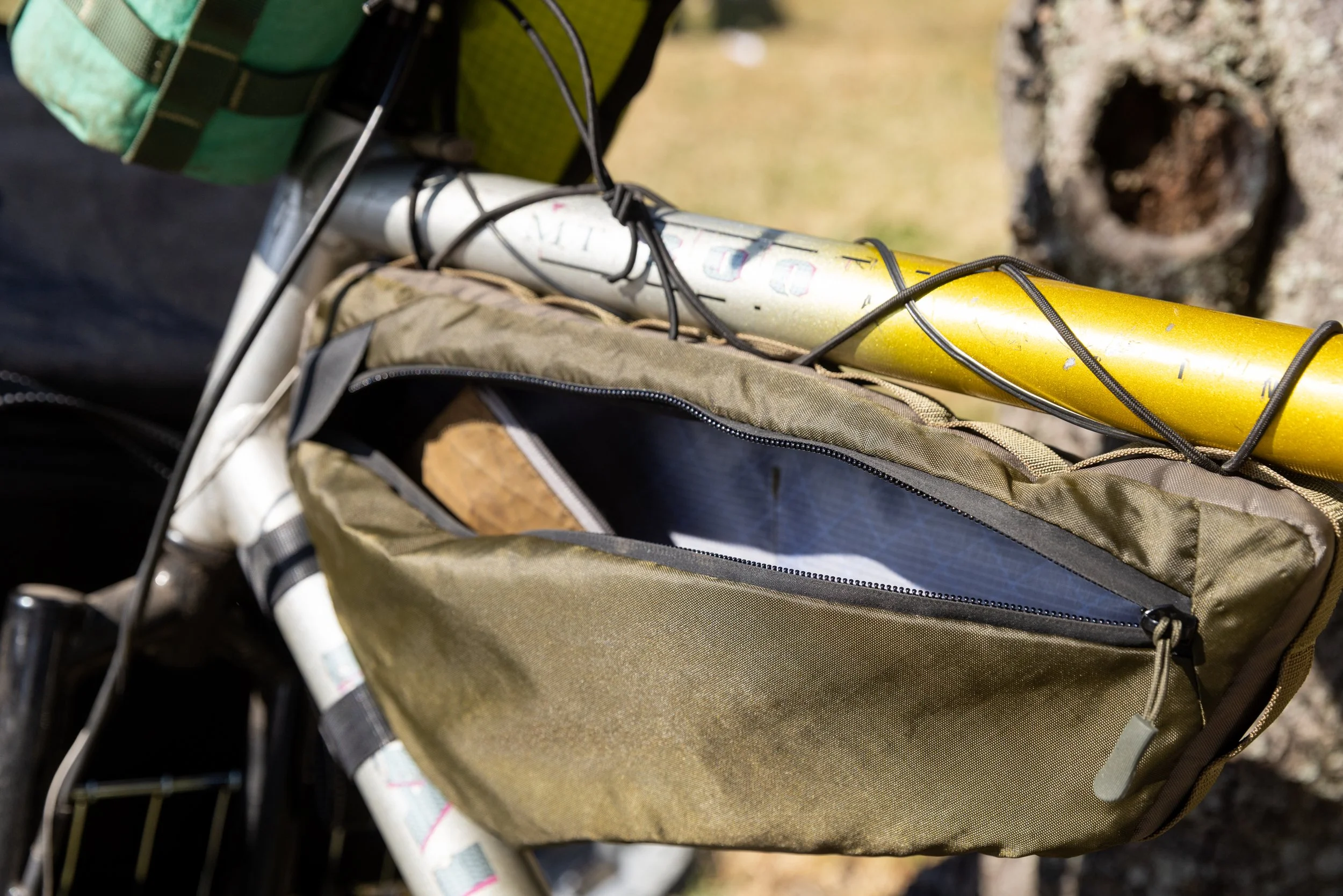   Multiple attachment points help the frame bag fit a variety of bikes.  