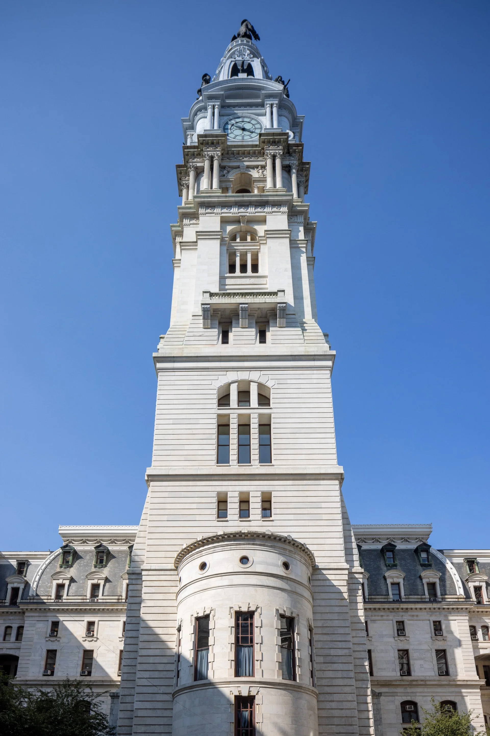 No neck craning needed—from a strategic angle, the entire clock tower fits in one ground-level photo.