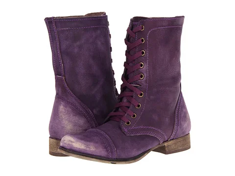 Photo: www.zappos.com