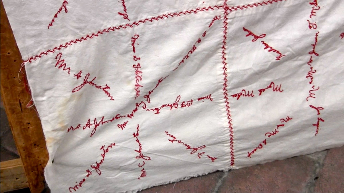 red cross quilt31.jpg