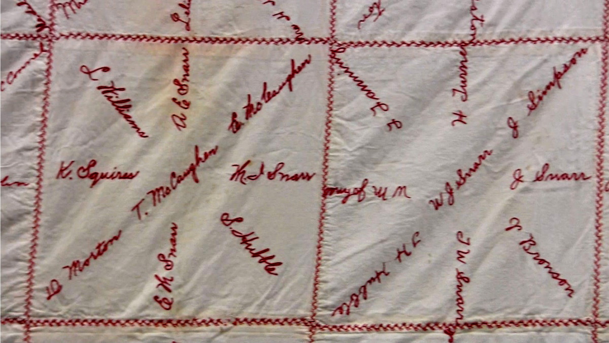red cross quilt12.jpg