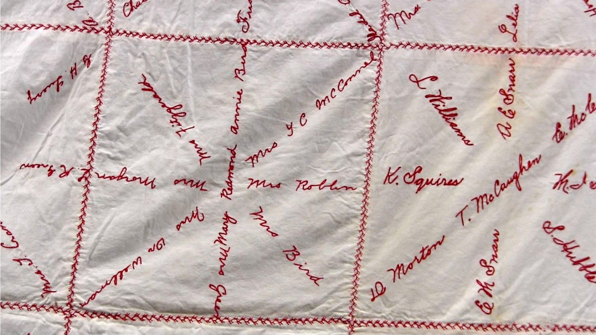red cross quilt13.jpg