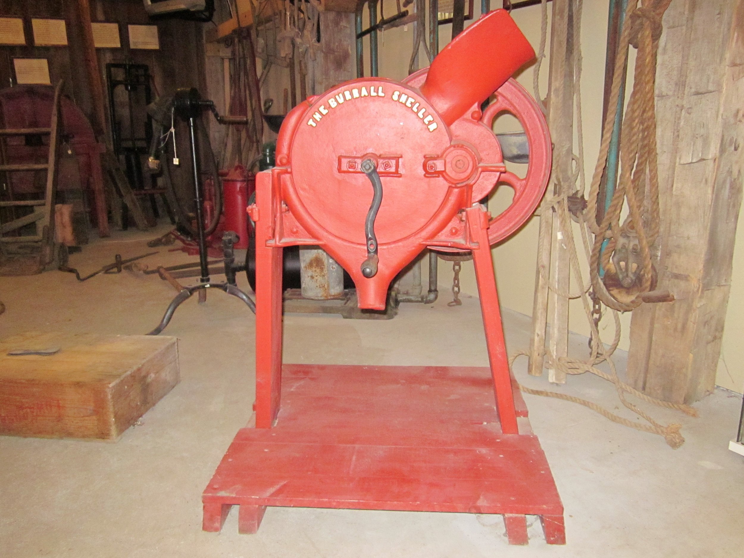 Corn sheller
