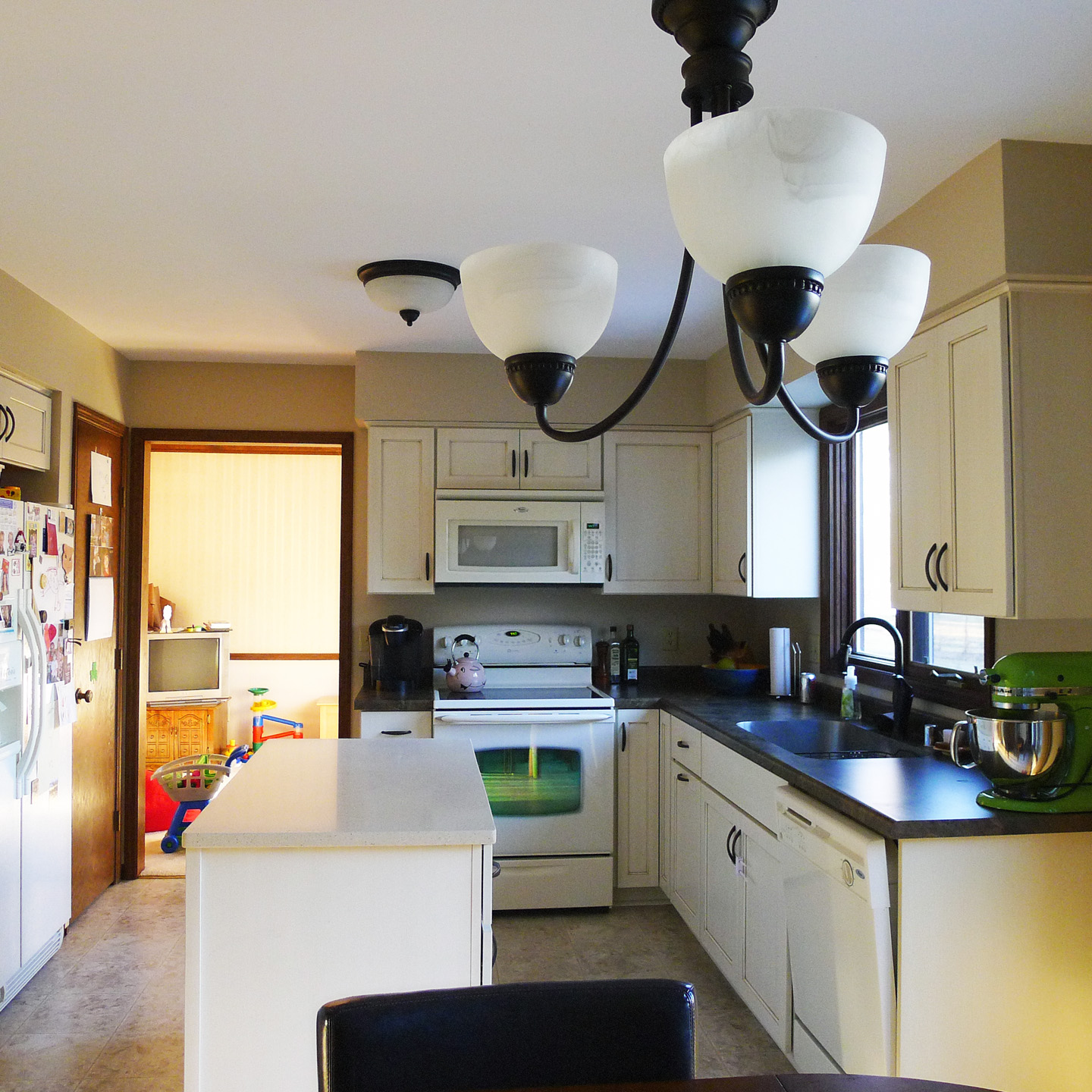 Shana LaFore is a very helpful,
respectful, knowledgeable and intelligent designer. I needed her services while
renovating my very dated kitchen. I wasn't actually sure I needed a designer,
but felt overwhelmed by all the impending decisions. Shana was invaluable. She
was able to listen to my needs both financially and aesthetically in order to
get me the exact kitchen I didn't even know I wanted. Without Shana I would
have cut corners, in order to stay on budget, that would have made my kitchen
look cheap. Instead, she used her creativity to develop economical solutions,
so that I stayed within the budget, but still have a magazine-worthy kitchen.
Best of all, Shana is professional and very personable-I felt like she was on
my side the whole time, working for my best interest.