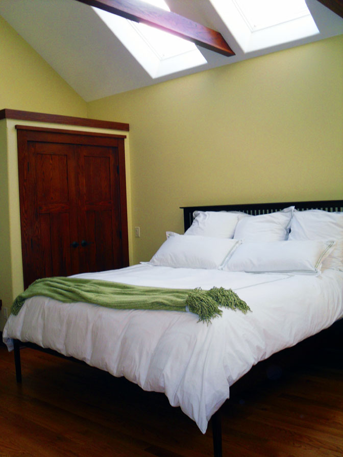 When we bought our new house, one of the
features we loved about it was the beautiful woodwork and hardwood floors that
ran throughout the house. The wood that
we loved quickly became a problem when we tried and failed to find bedroom
furniture that blended in with the existing wood. Fortunately we met Shana and she helped us
find a bedroom set that we loved in a color that worked perfectly with the
woodwork and floors. A few months later, when we needed a new
couch and sofa for the living room, we didnt waste time looking on our
own. We went directly to Shana and she
helped us find a couch and sofa that were not only modern and stylish but also
comfortable. She sat with us and helped
us pick the perfect color and quality of leather which would have been an
overwhelming task on our own. Shana's knowledge and expertise will be a
huge asset to us as we continue to decorate our home. We look forward to utilizing her education in
art, her eye for color and her knowledge of blinds in the near future and highly
recommend her for your home. Linnea & Greg