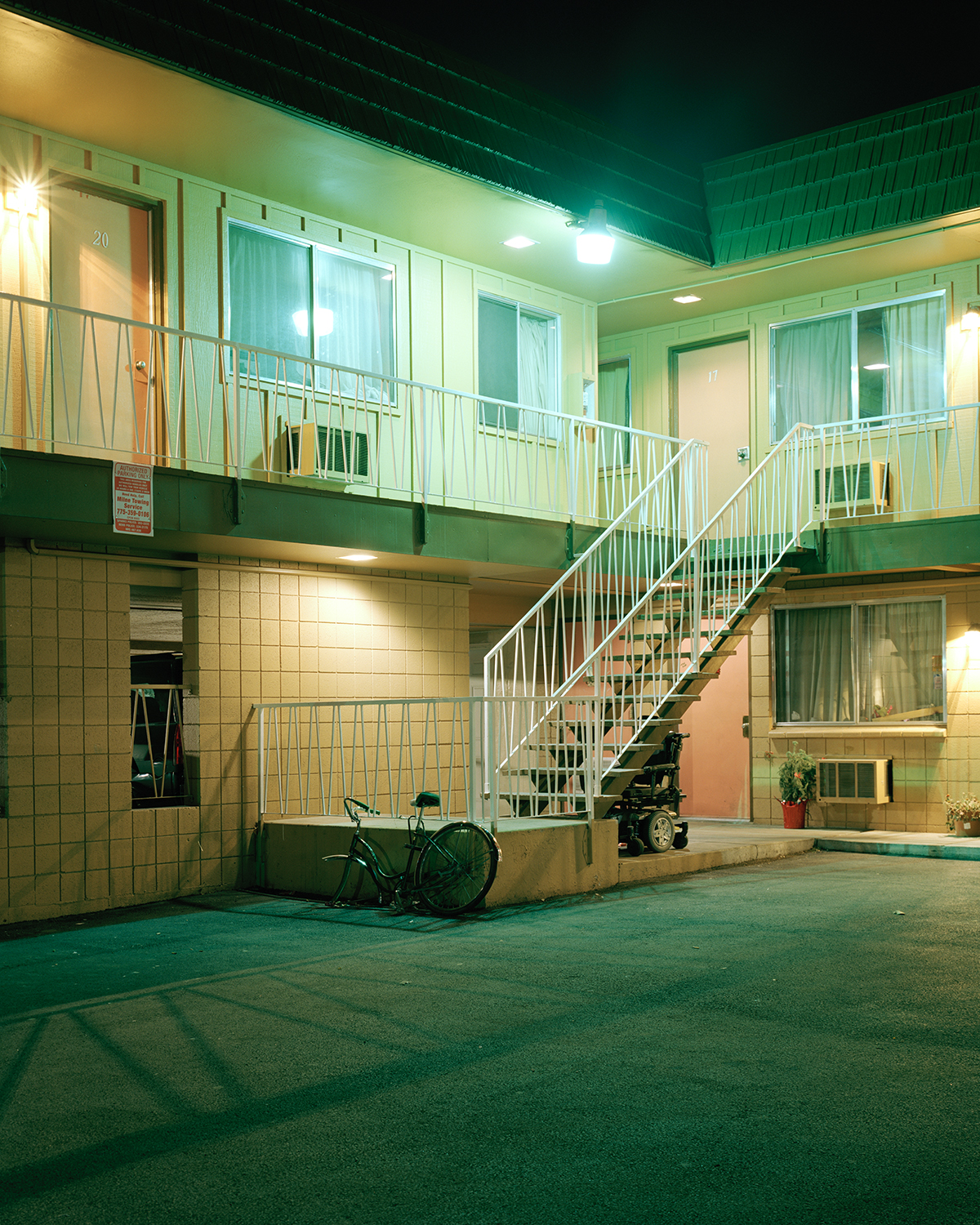 Reno Motel Green.jpg