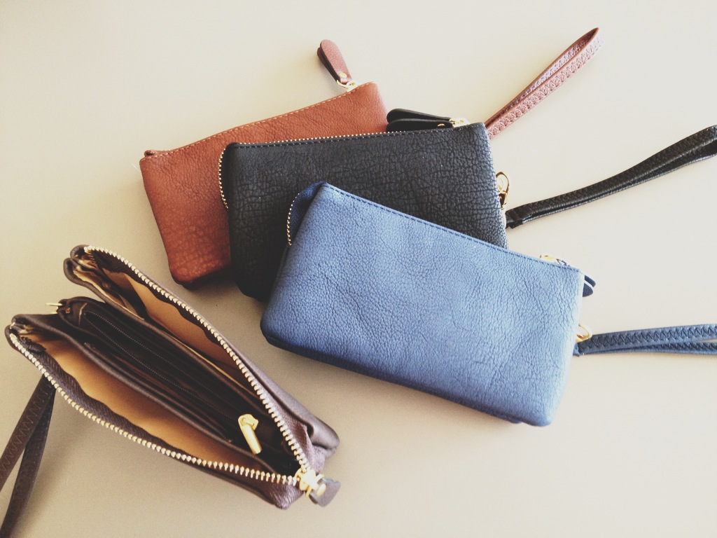 Wallets/Clutches 