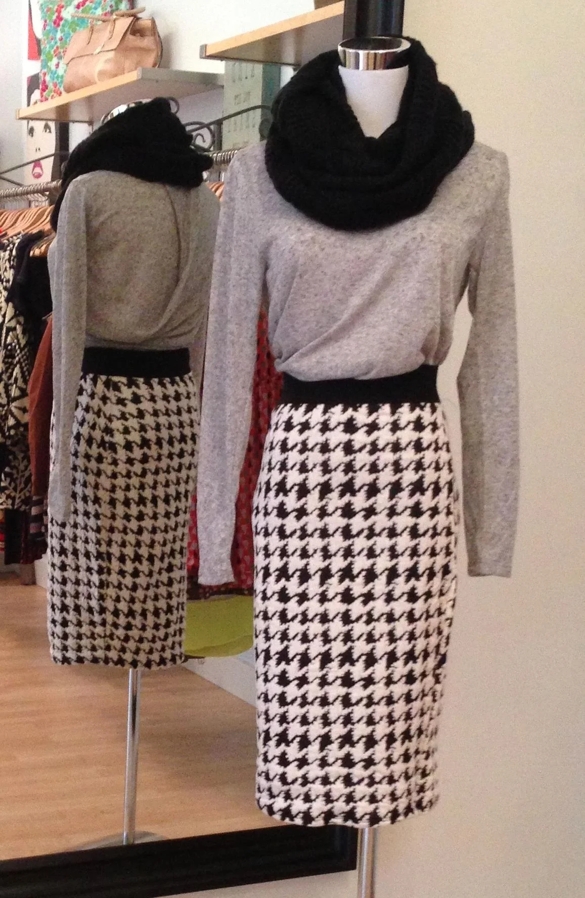 Houndstooth pencil skirt, $32