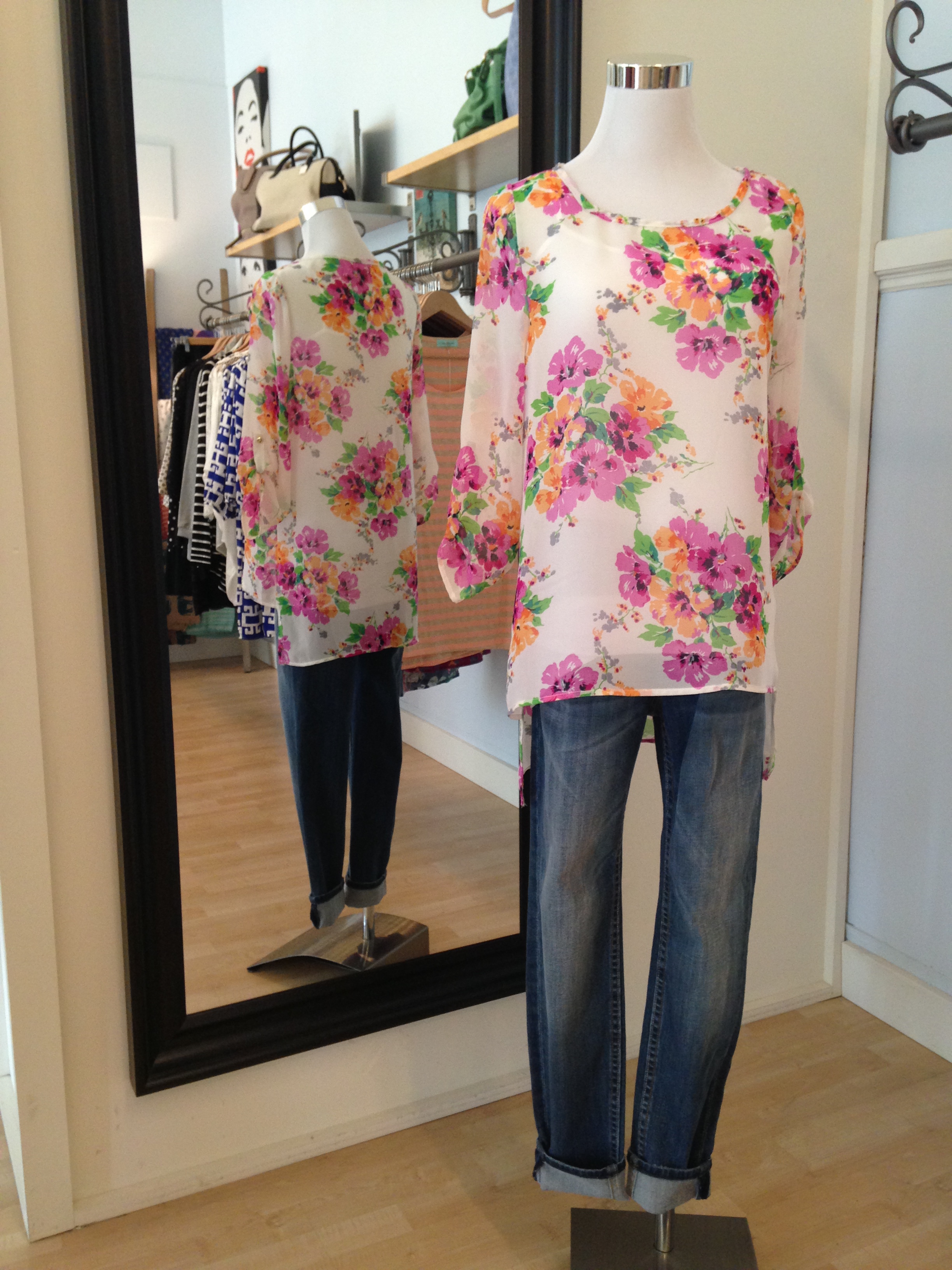 Pink floral 3/4 sleeve blouse