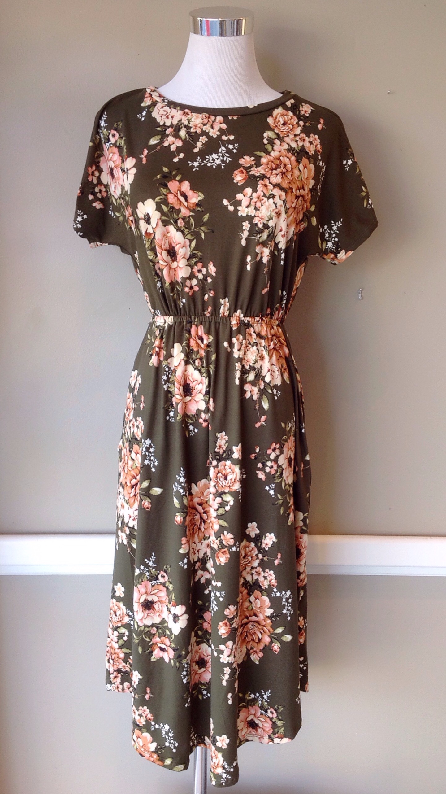Also available in olive.