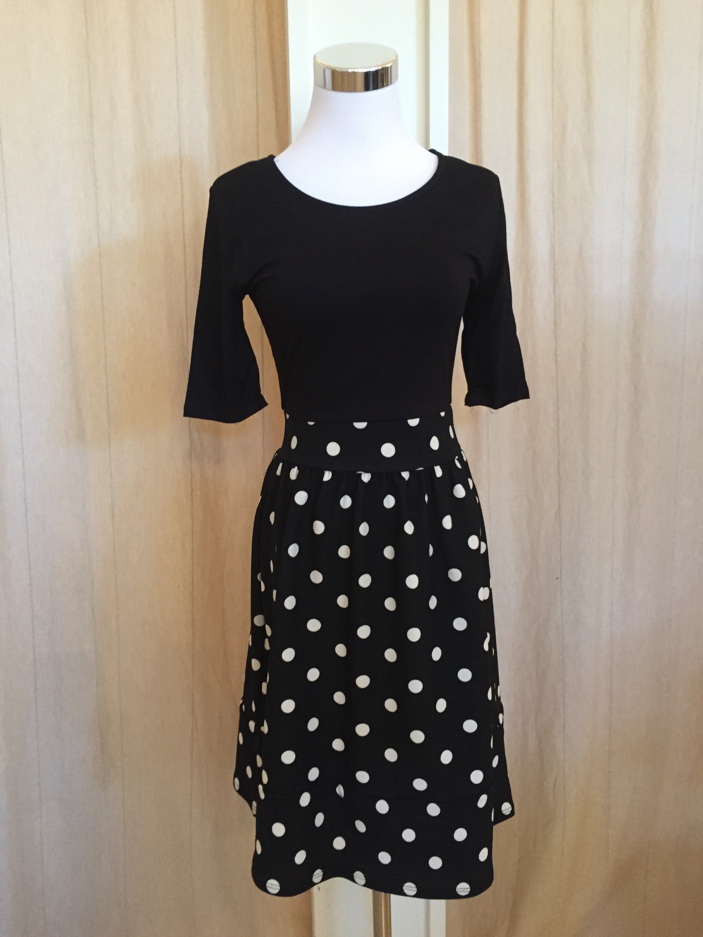 Gilli large dot dress $45