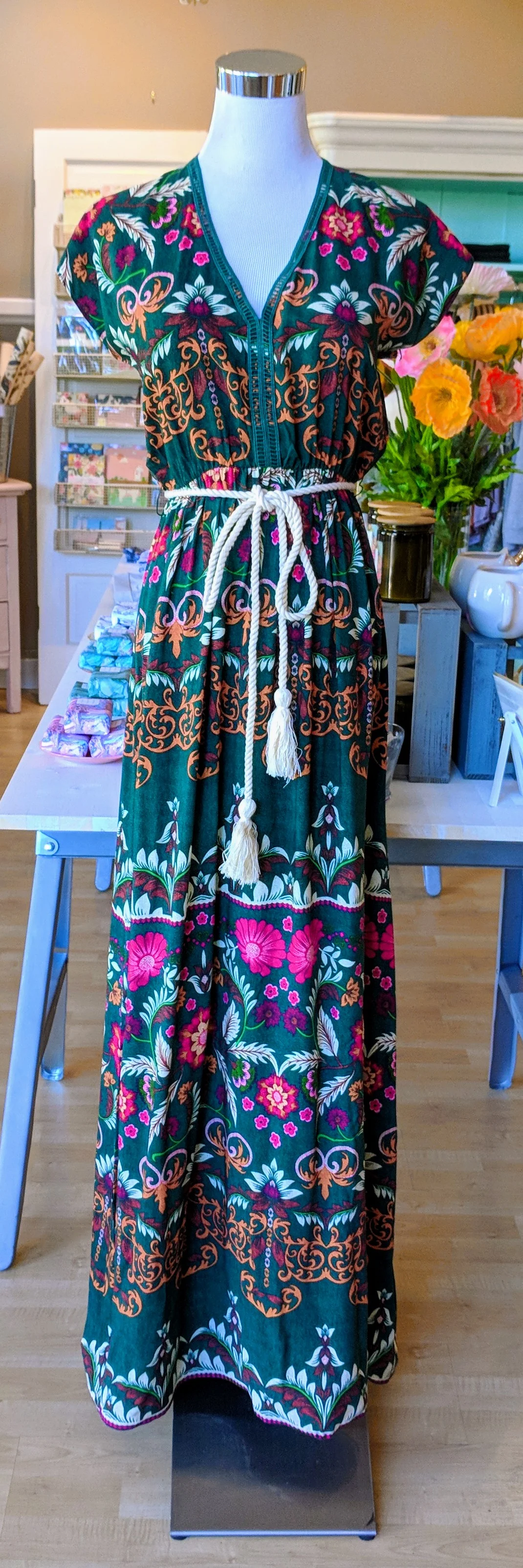 Hunter Green pattern maxi dress with rope belt. 