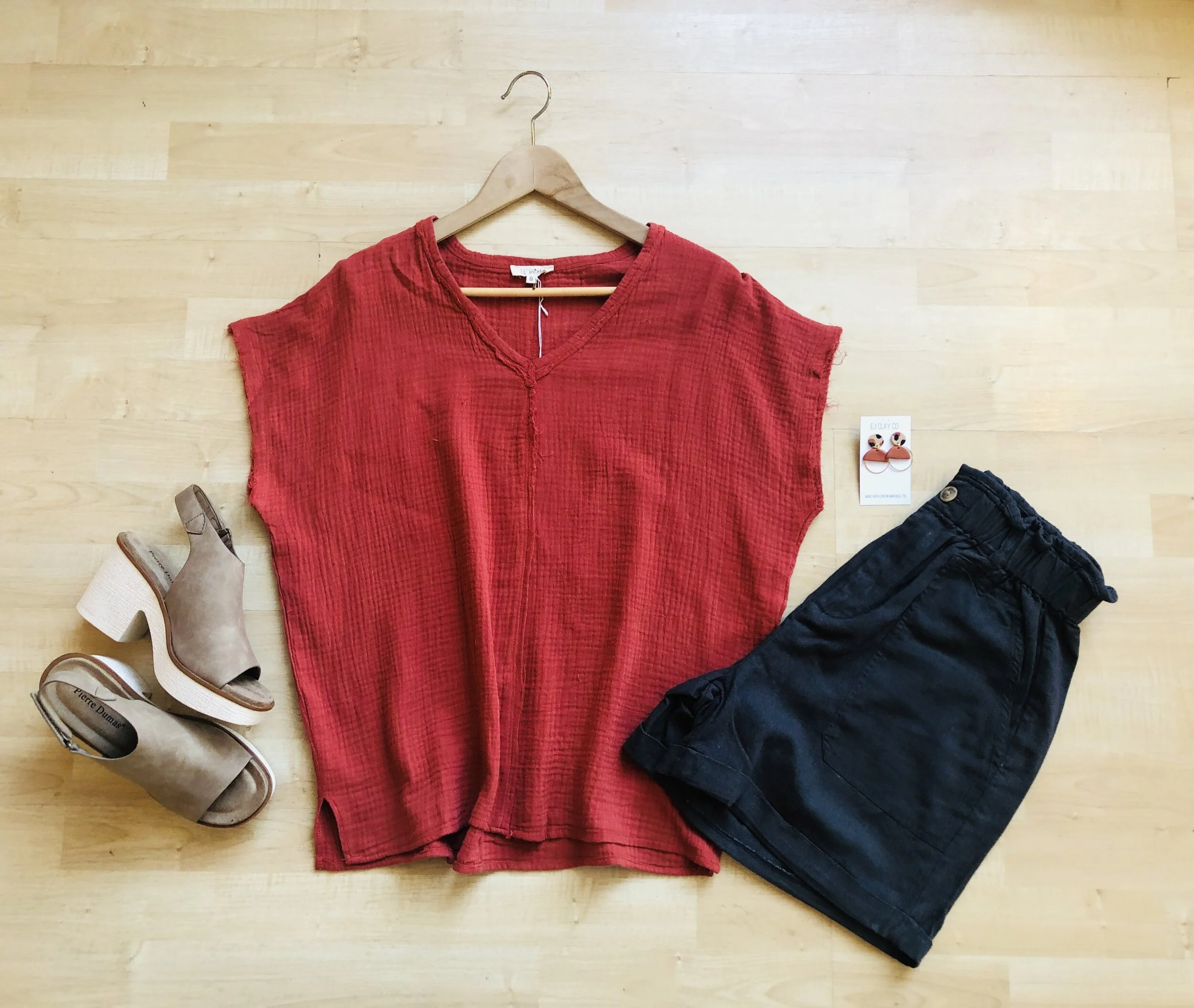LA MEIL Top $28 | Risen Shorts $34 | Pierre Dumas Sandals $52 |EARRINGS $16