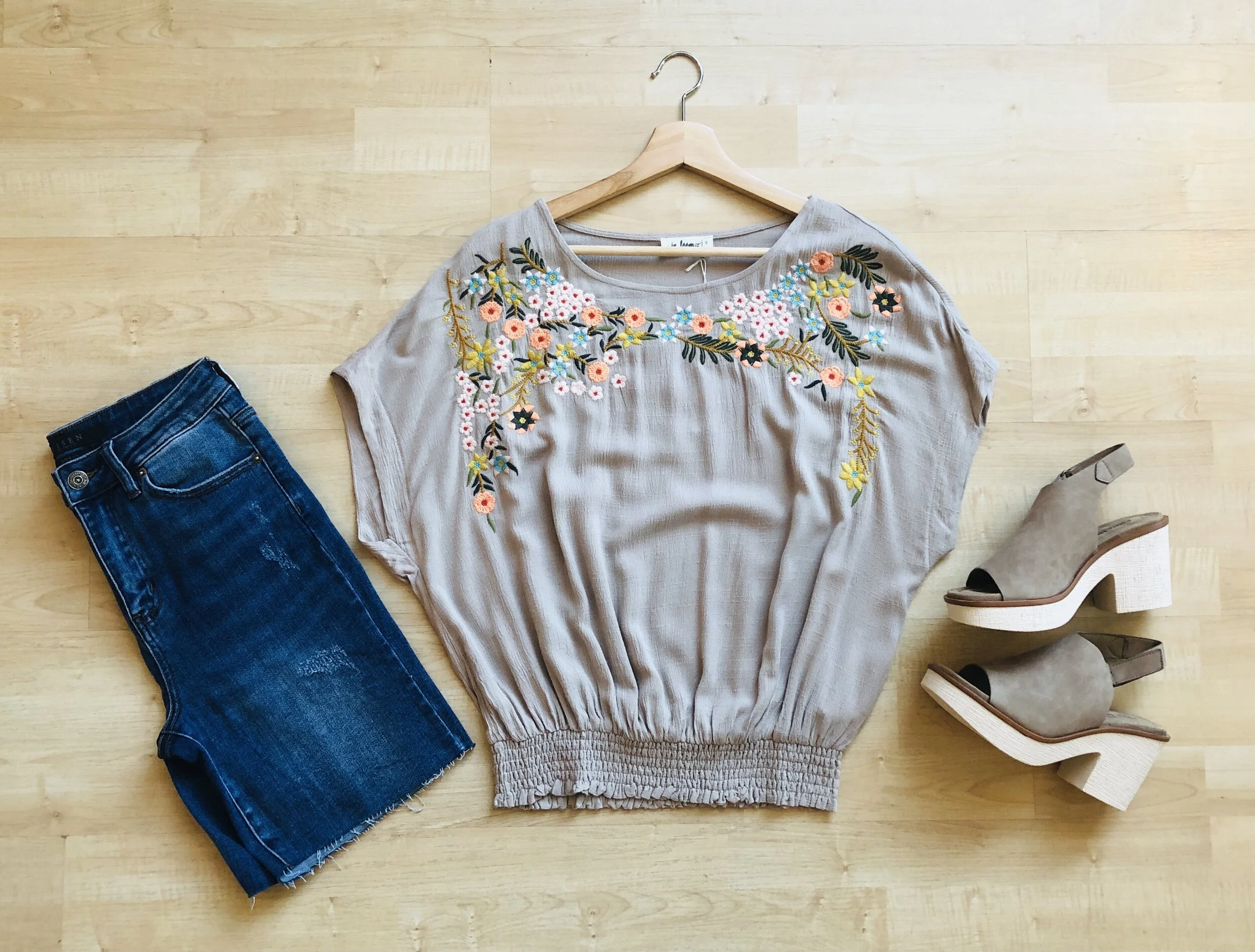 IN LOOM $38 | RISEN Cutoffs $42 | Pierre Dumas Sandals $52