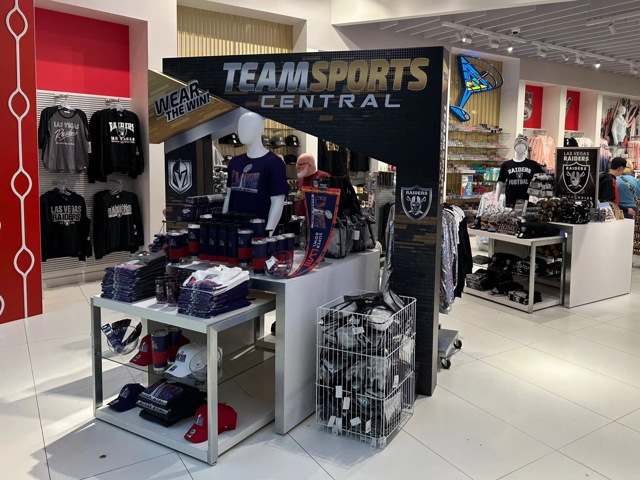 Marketing + Merchandising