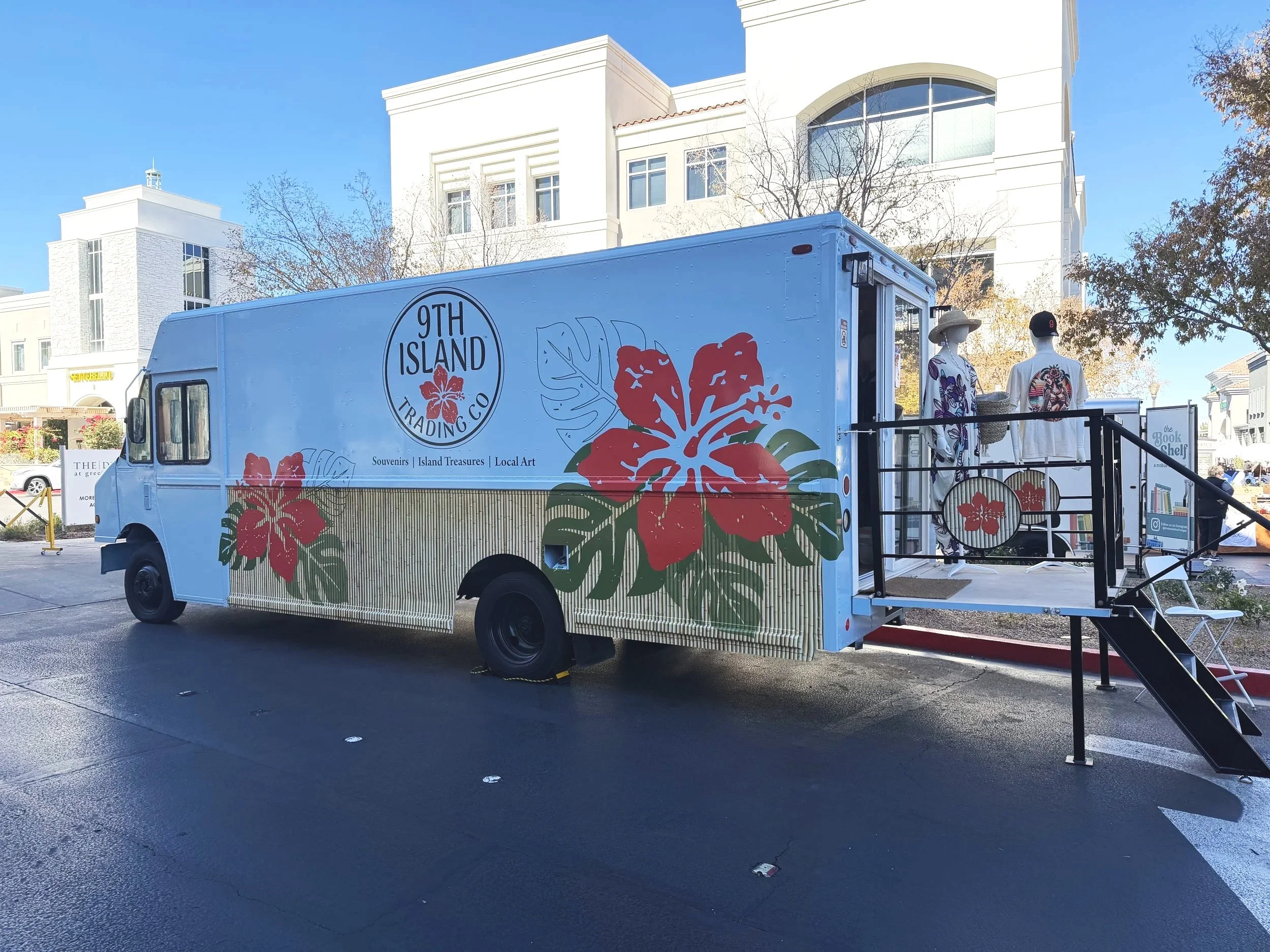 Mobile Boutique Truck (Copy)