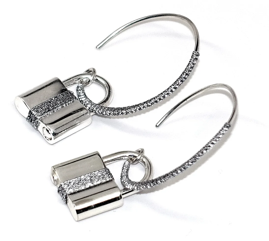 M31E6 STERLIING SILVER 30MM HAND WOVEN EAR WIRE WITH 20MM HAND WOVEN PAD LOCKS.jpg