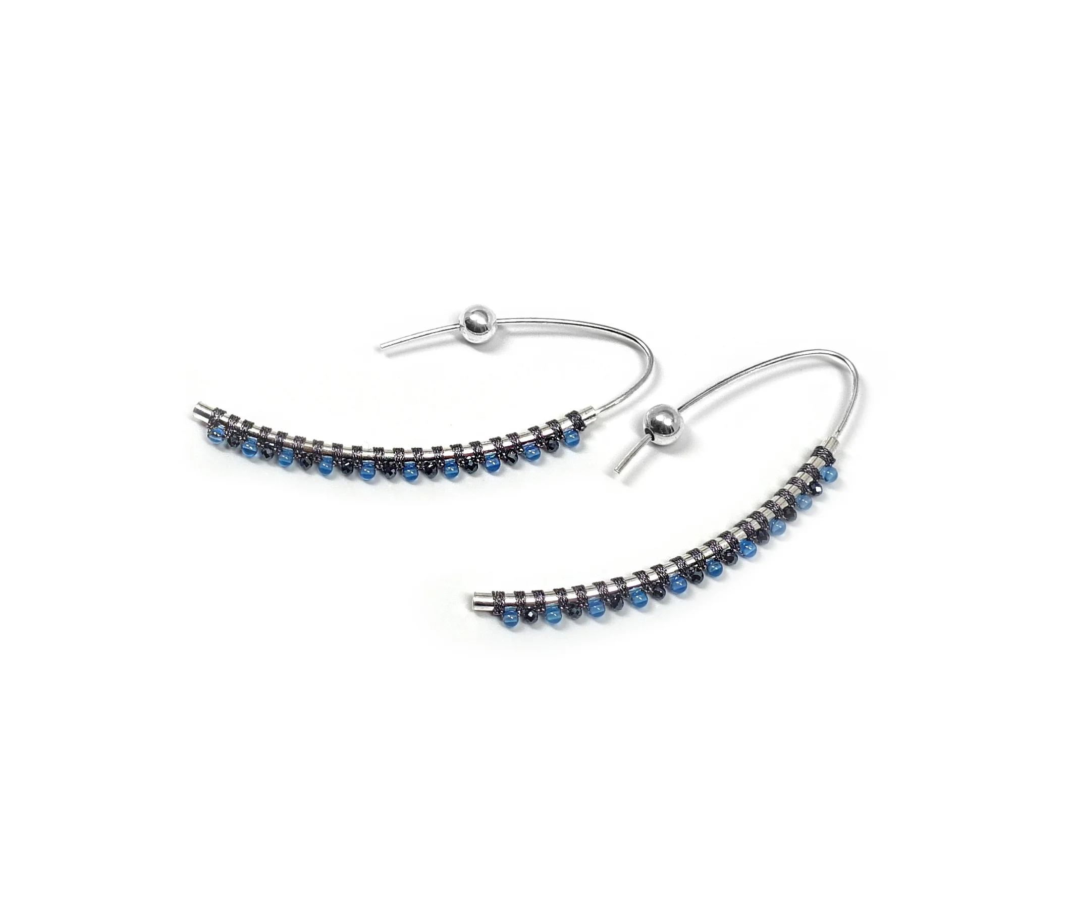 AQE108 STERLING SILVER CURVED EARRING HAND WOVEN WITH BLUE AGATE AND MYSTIC BLACK SPINEL 71MM LONG.jpg