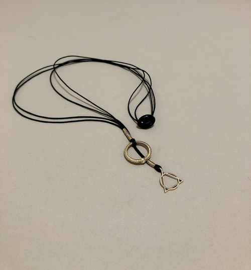 NDL103YG NECKLACE WITH BLACK AGATE CHAIN LINKS HAND WOVEN WITH GOLD AND  METALLIC BLACK CORD, AND TERAHERTZ, AND 15MM 14KT YELLOW GOLD LOGO CHARM,  BLACK AGATE SLIDE. — SIMON ALCANTARA LLC