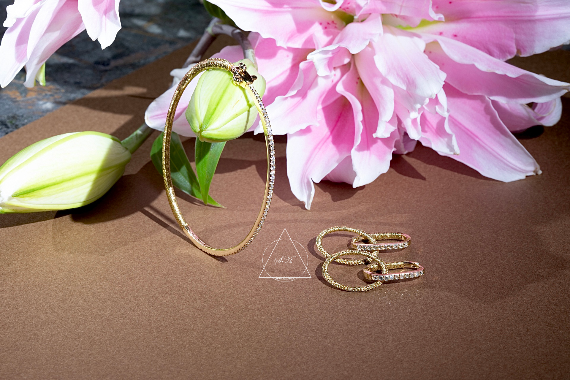 SIMON ALCANTARA PLEXUS SOLAIRE WOVEN DIAMOND BRACELET AND EARRINGS.png