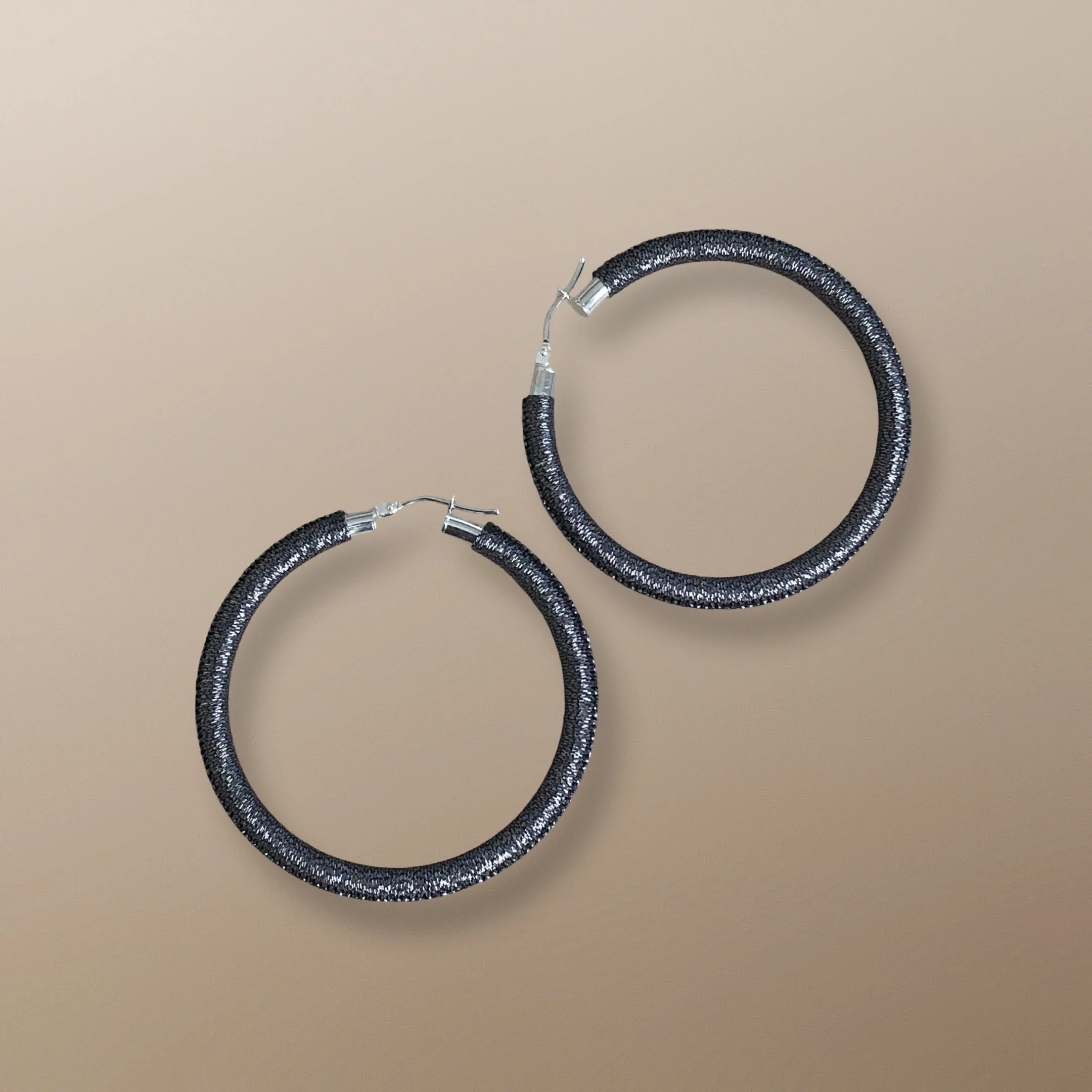 EJY126WG 14KT WHITE GOLD HOOPS HAND WOVEN WITH ANTIQUE SILVER CORD