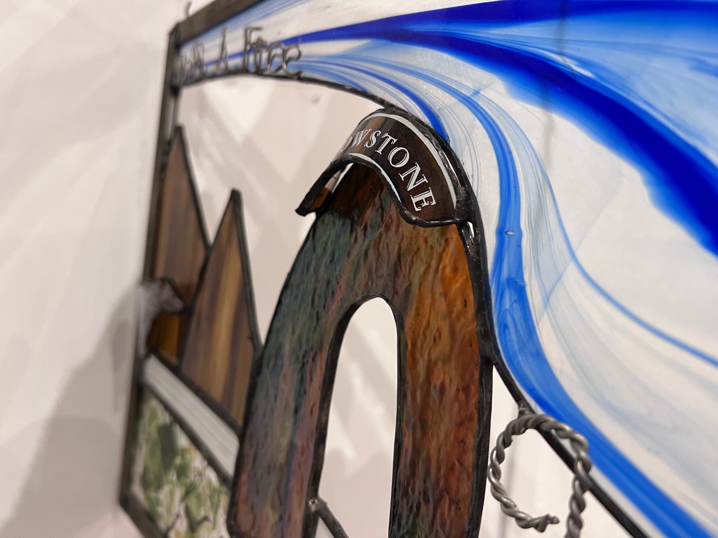 DF8549B1-89A9-4673-BF1C-8E987D98A0EF