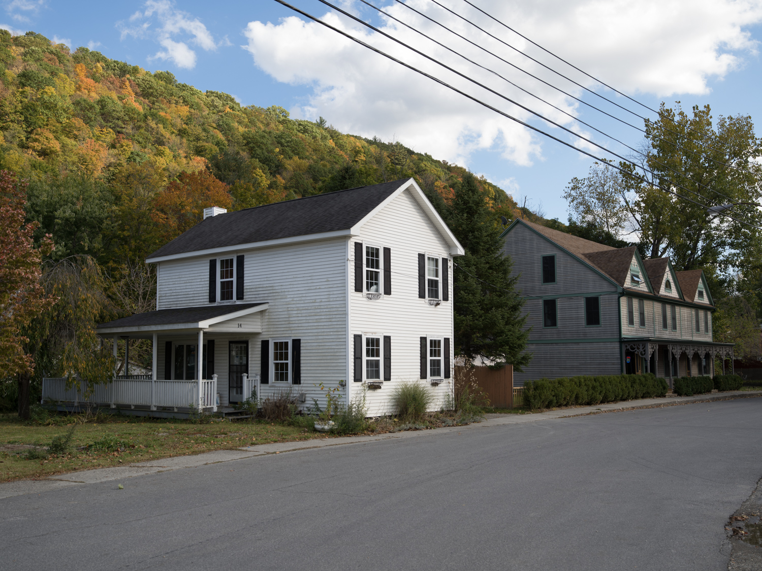 Sally Tilford's Candy Store and Bowman's Inn (now The Lantern) 2014