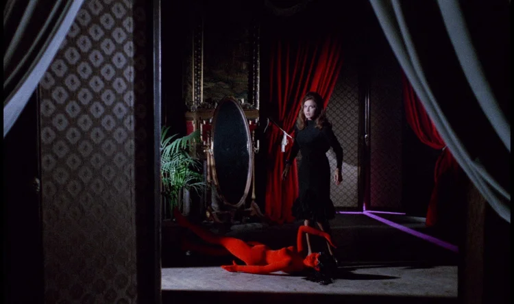 DVD Review: Blood and Black Lace